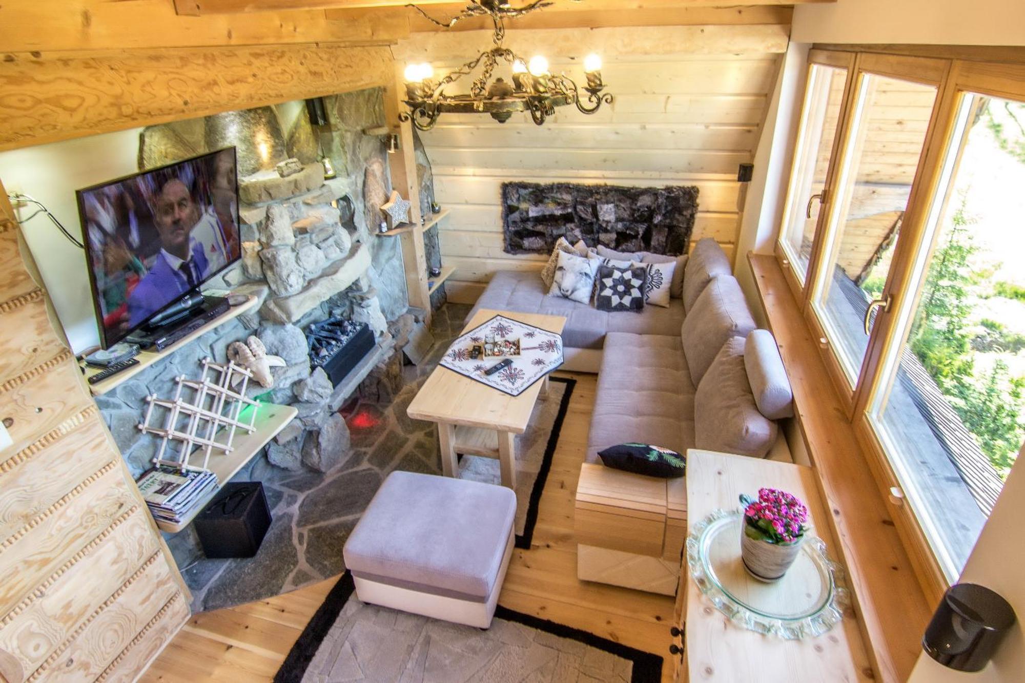 Apartamenty Kiry Zakopane Kościelisko Rom bilde