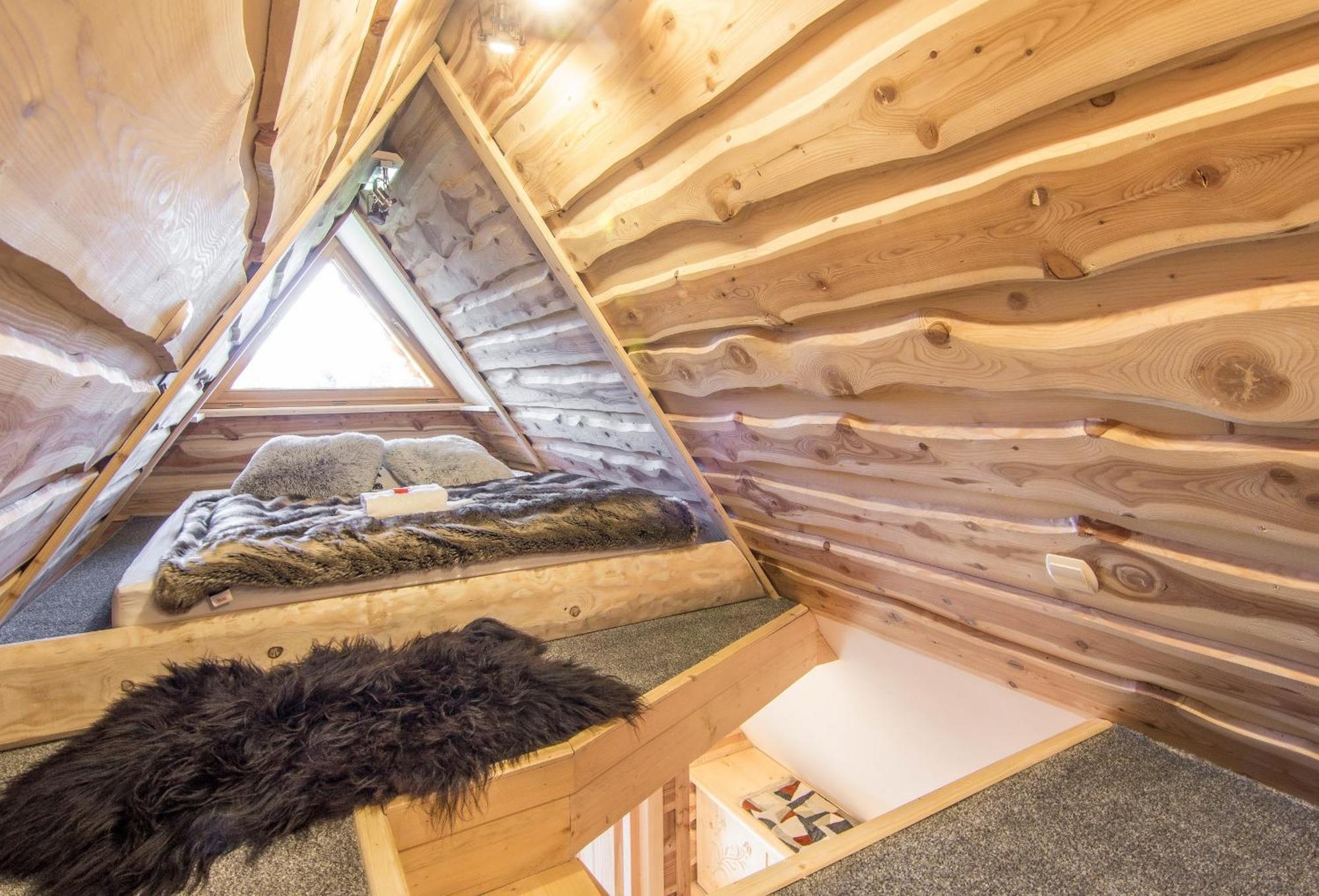 Apartamenty Kiry Zakopane Kościelisko Rom bilde